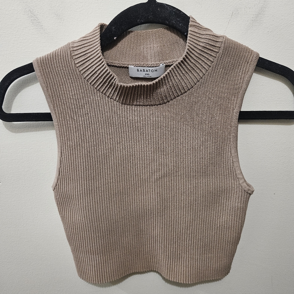 Babaton Aritzia Tan Mock Neck Ribbed Crop Preppy Academia Sweater Vest XXS